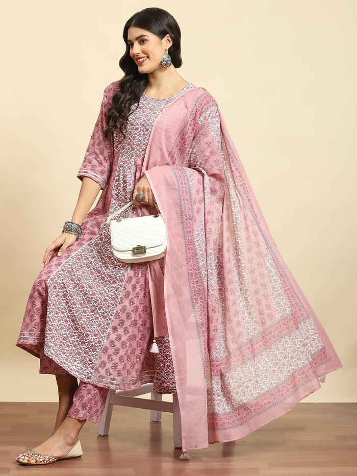 Women Pink Floral Print Kurta Trouser Dupatta.