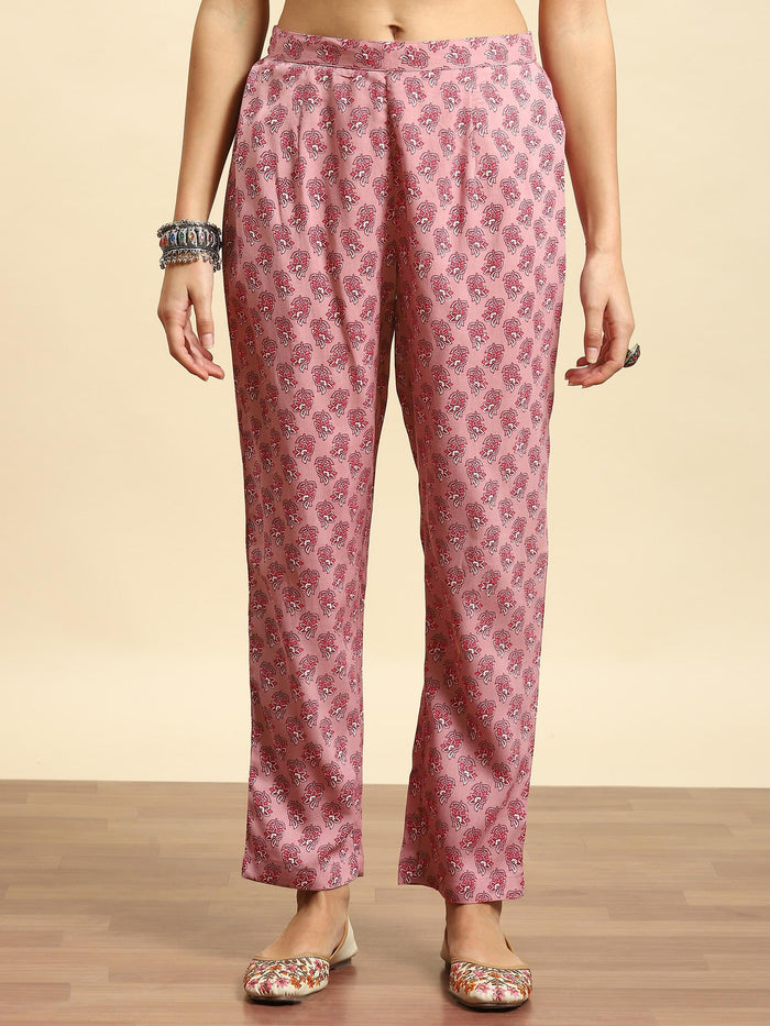 Women Pink Floral Print Kurta Trouser Dupatta.