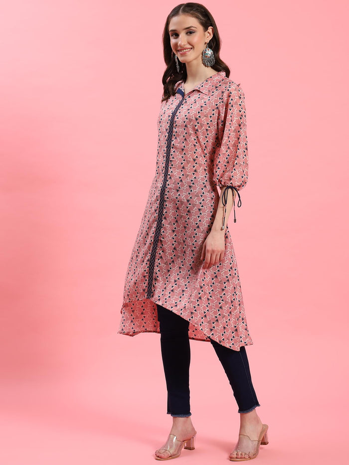 Women Pink Geometric Print Kurta.