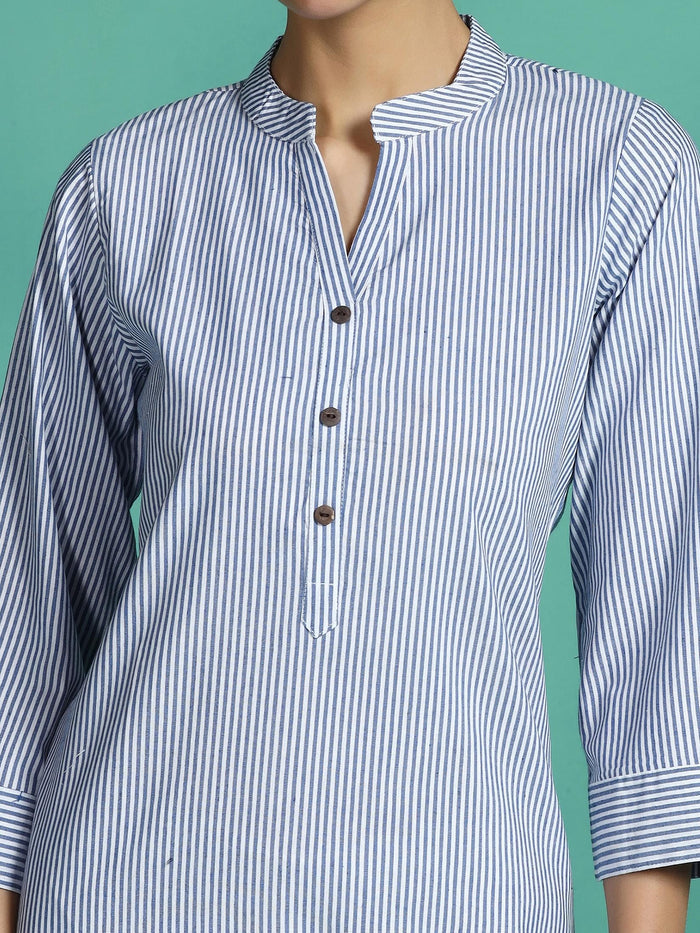 Women Poly Cotton Blue Yarn Dyed Kurta.