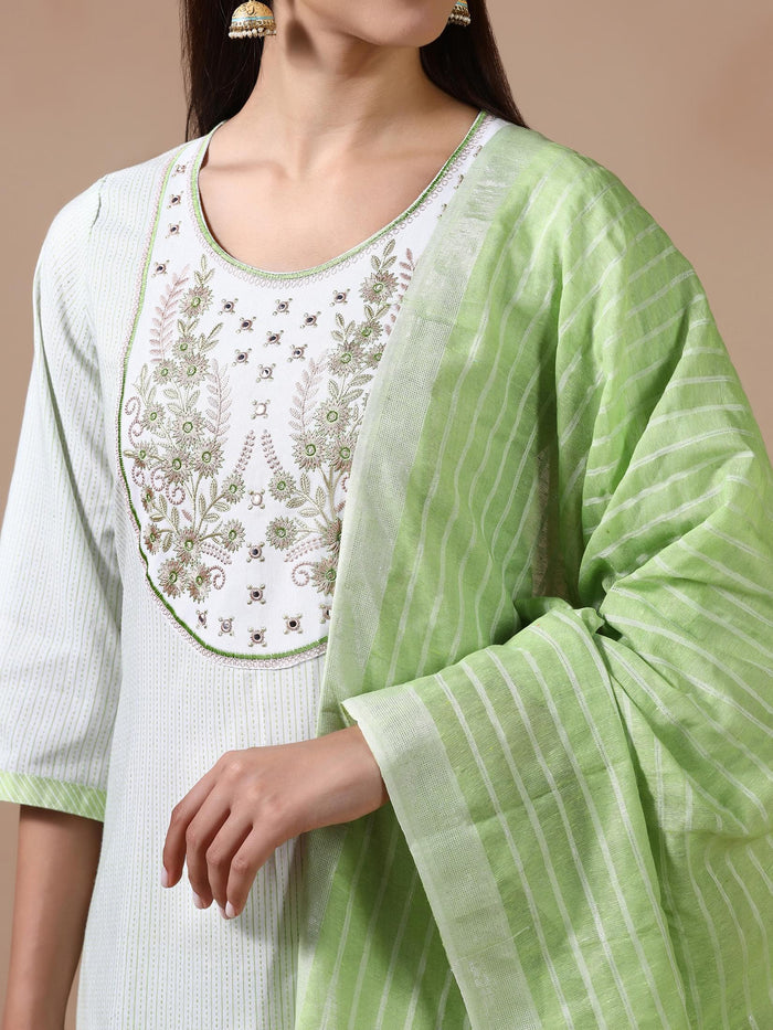 Women Poly Cotton Green Embroidered Yarn Dyed Kurta Comfort Pant Dupatta.