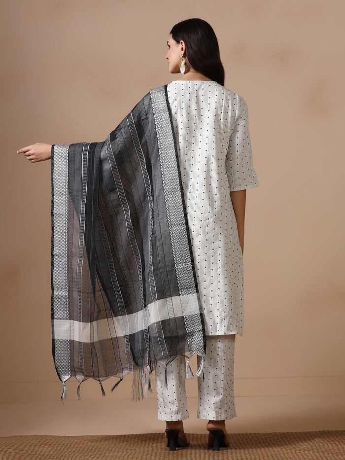 Women Poly Cotton Off White Yarn Dyed Kurta Comfort Pant Dupatta.