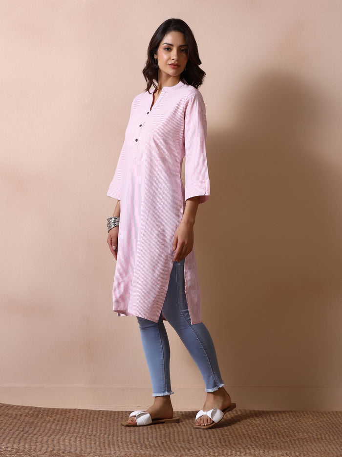 Women Poly Cotton Pink Yarn Dyed Kurta.