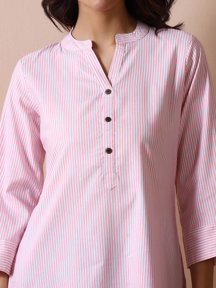 Women Poly Cotton Pink Yarn Dyed Kurta.