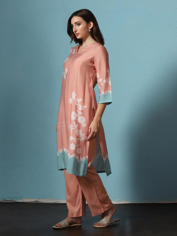 Women Poly Slub Peach Floral Print Kurta Comfort Pant Dupatta.