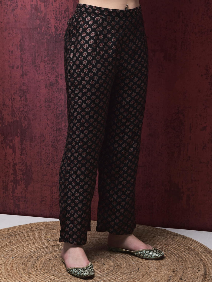 Women Poly Viscose Black Calico Print Kurta Comfort Pant Chanderi Dupatta.