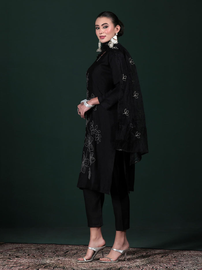 Women Poly Viscose Black Embroidered Kurta Comfort Pant Dupatta.