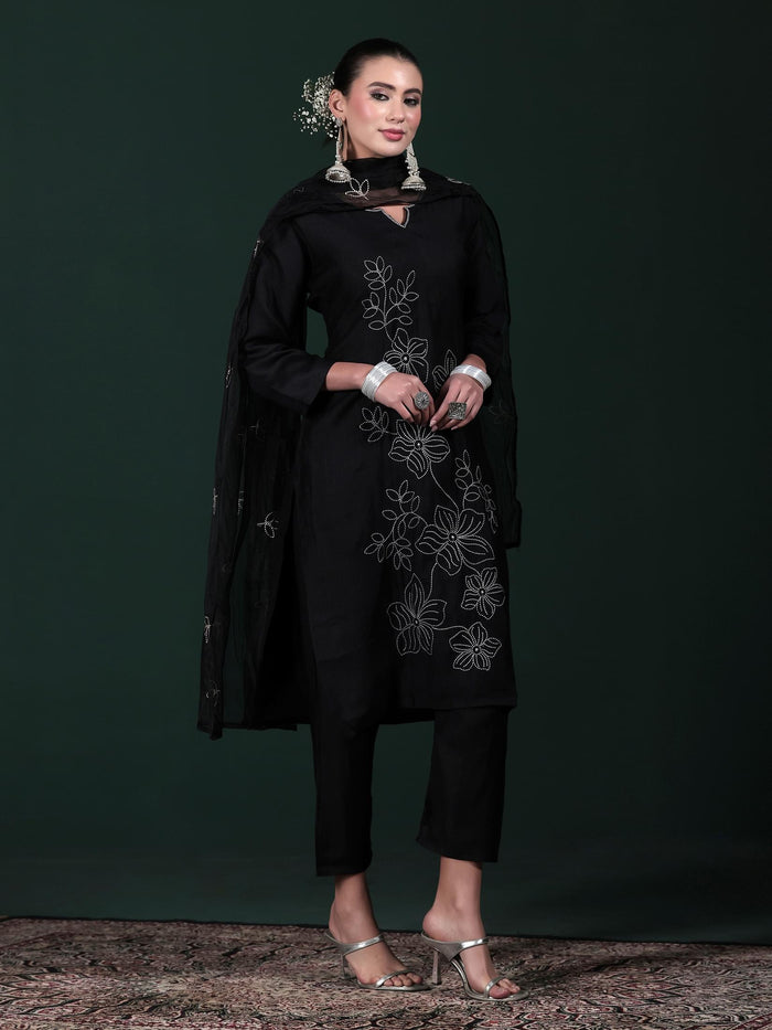 Women Poly Viscose Black Embroidered Kurta Comfort Pant Dupatta.