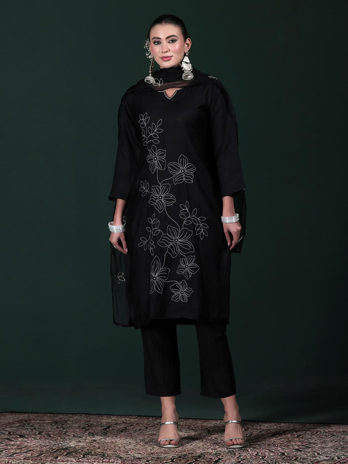 Women Poly Viscose Black Embroidered Kurta Comfort Pant Dupatta.