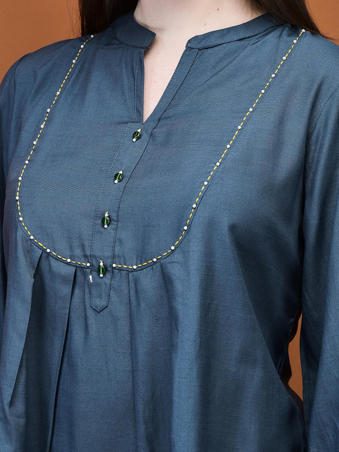 Women Poly Viscose Blue Solid Co-Ord Set.