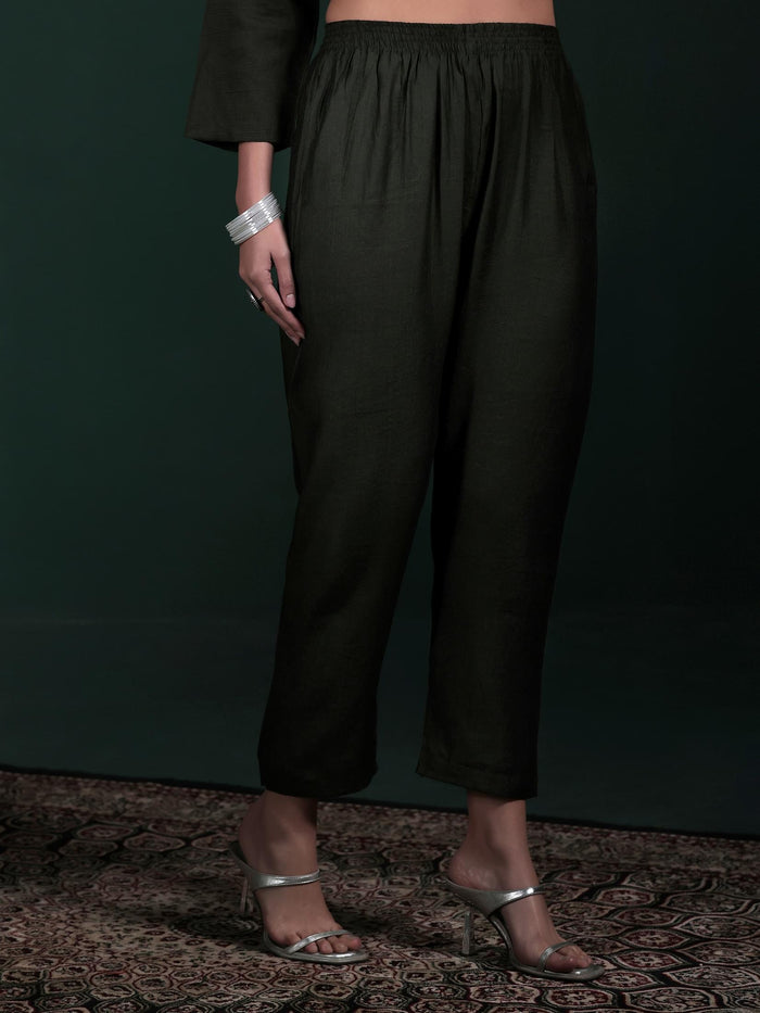 Women Poly Viscose Green Embroidered Kurta Comfort Pant Dupatta.