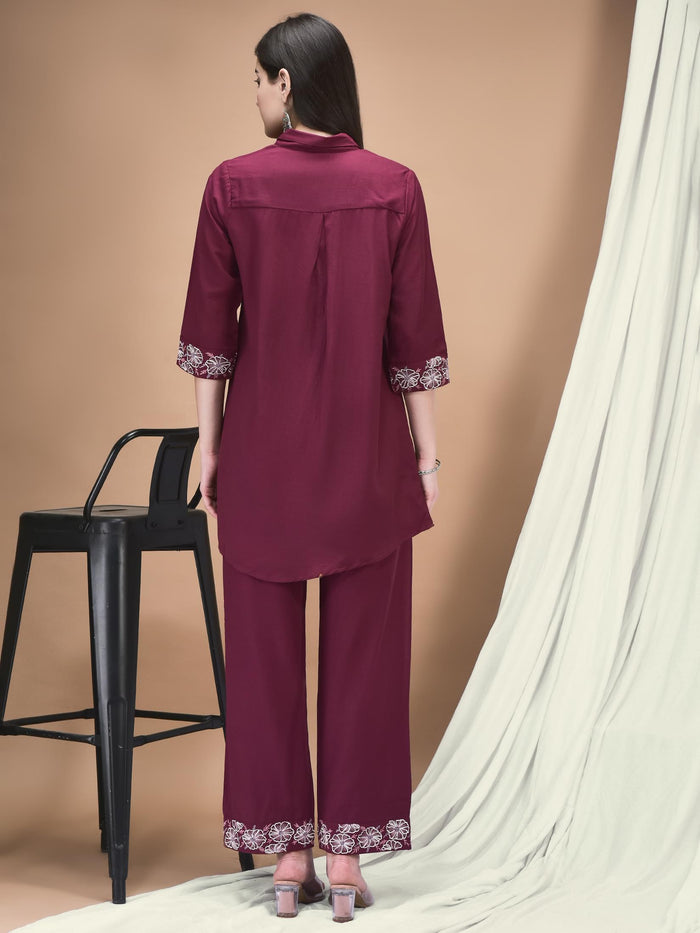 Women Poly Viscose Mauve Embroidered Co-Ord Set.