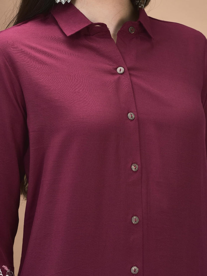 Women Poly Viscose Mauve Embroidered Co-Ord Set.