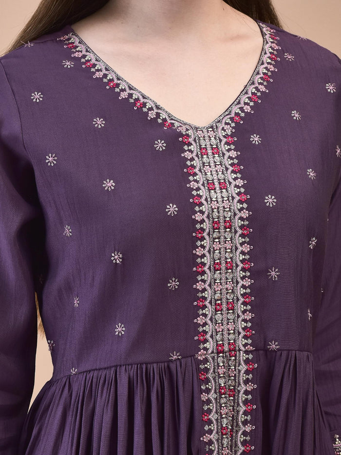 Women Poly Viscose Mauve Embroidered Kurta Comfort Pant Dupatta.