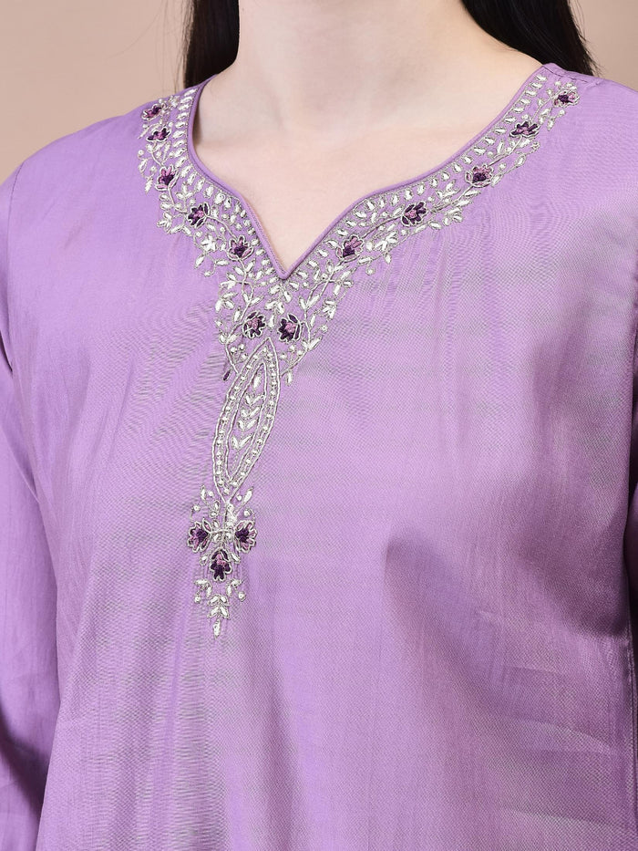 Women Poly Viscose Purple Embroidered Kurta Comfort Pant Chanderi Dupatta.