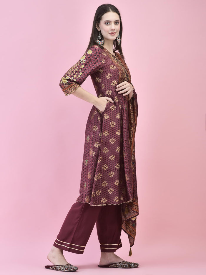 Women Poly Viscose Purple Floral Print Kurta Trouser Dupatta.