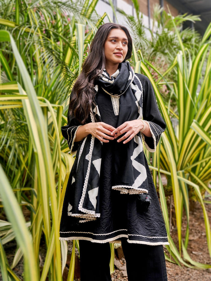 Women Rayon Black Kurta Comfort Pant Dupatta.
