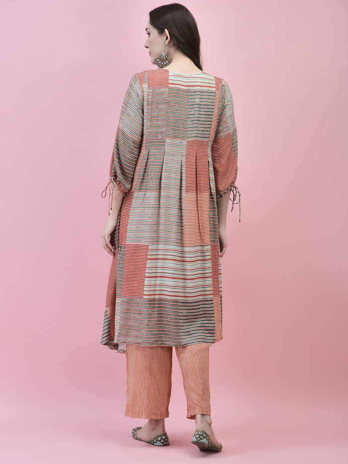 Women Rayon Rust Multi Kurta With Comfort Pant.