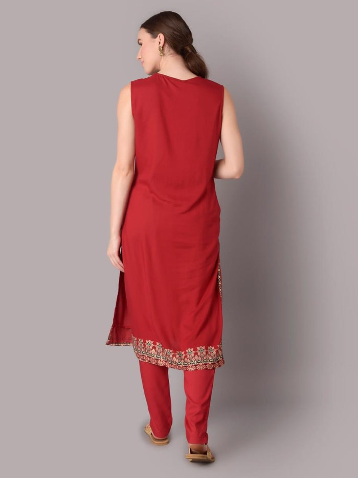 Women Red Kurta With Trouser.