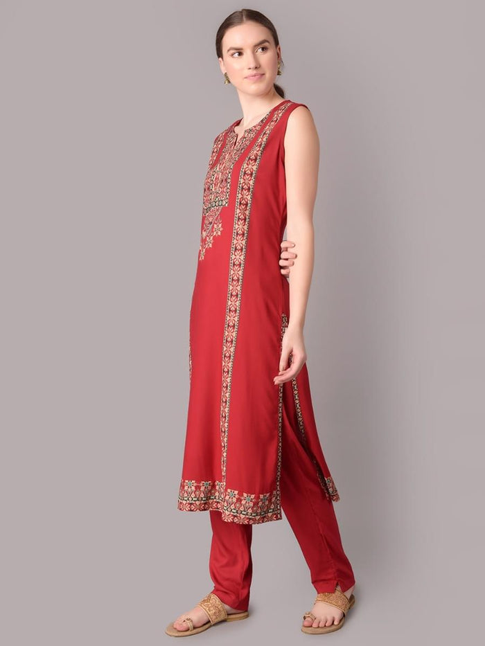 Women Red Kurta With Trouser.