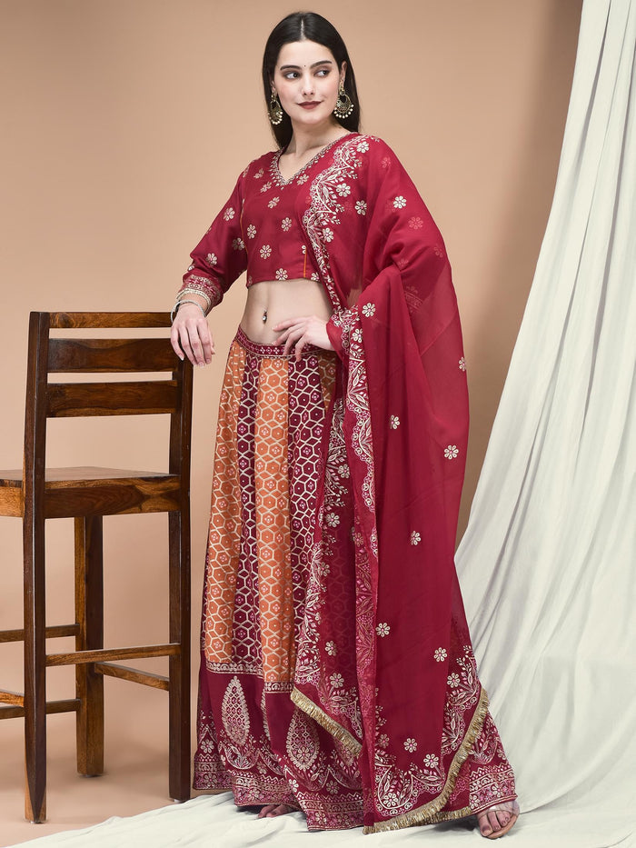 Women Samaira Fuchsia embroidered Blouse Skirt Dupatta.