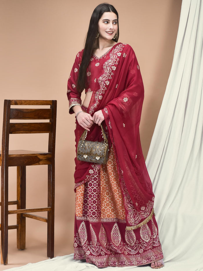 Women Samaira Fuchsia embroidered Blouse Skirt Dupatta.