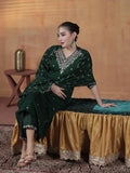 Women Silk Blend Green Embroidered Kurta Comfort Pant With Dupatta.