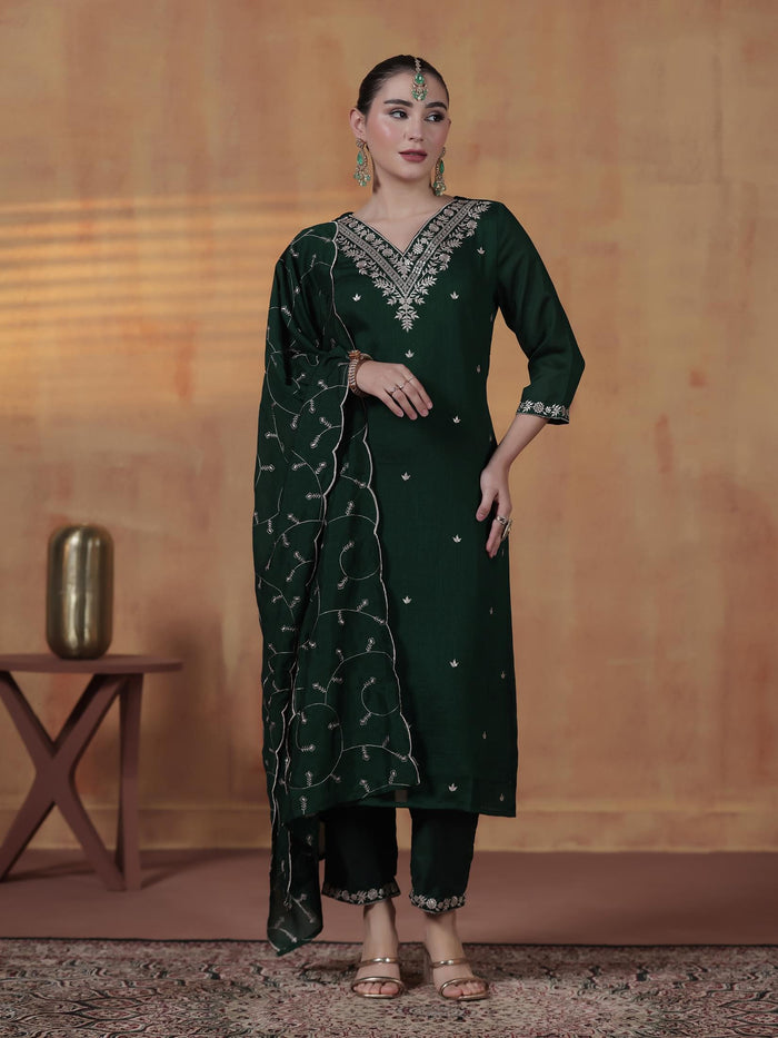 Women Silk Blend Green Embroidered Kurta Comfort Pant With Dupatta.