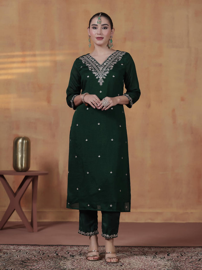 Women Silk Blend Green Embroidered Kurta Comfort Pant With Dupatta.