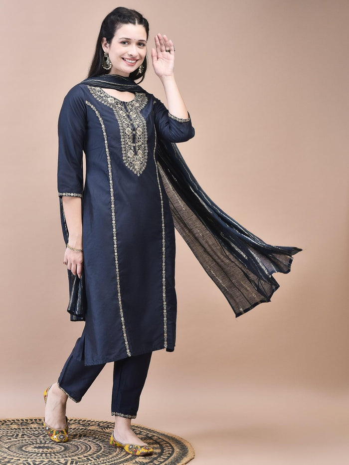 Women Silk Blend Grey Embroidered Kurta Trouser Chanderi Dupatta.