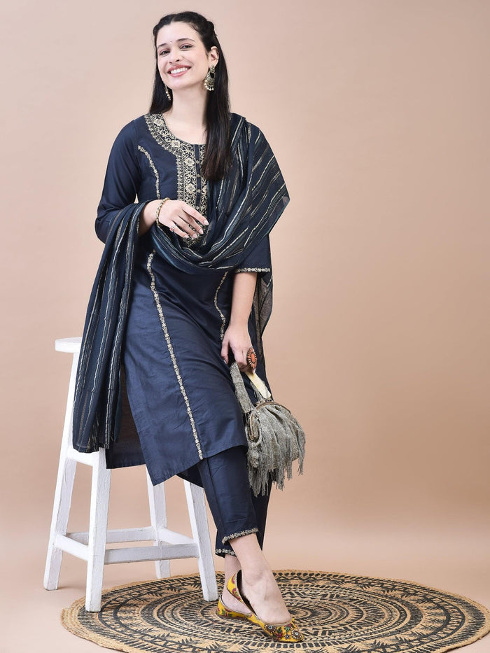 Women Silk Blend Grey Embroidered Kurta Trouser Chanderi Dupatta.
