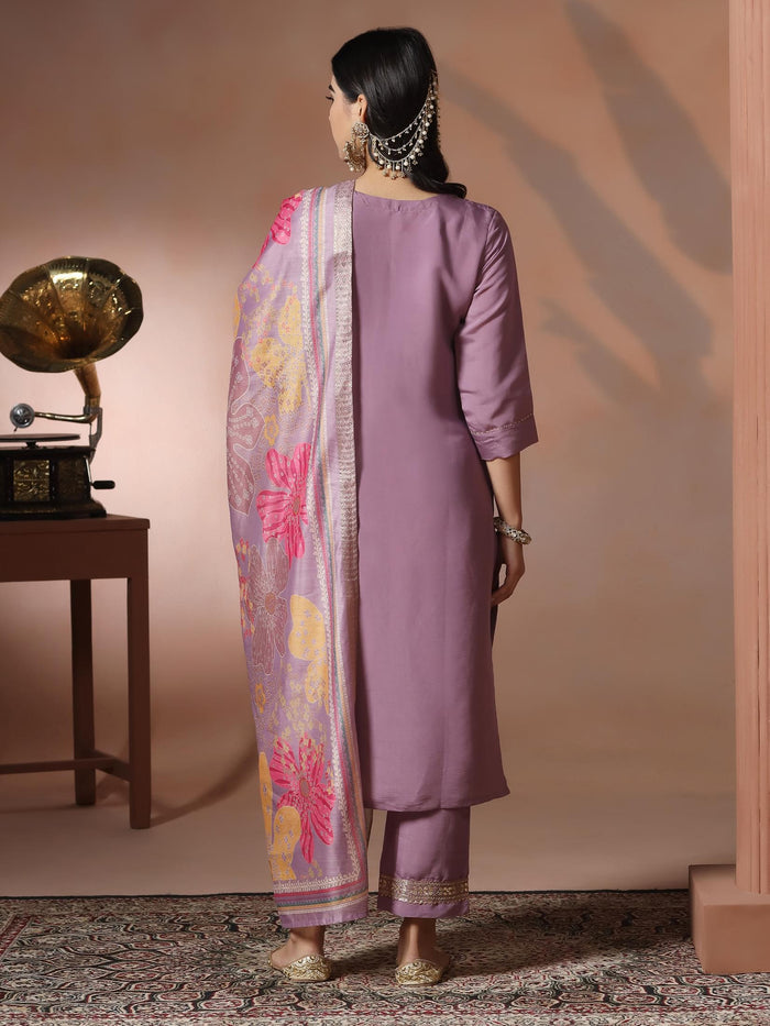 Women Silk Blend Lilac Embroidered Kurta Comfort Pant With Dupatta.