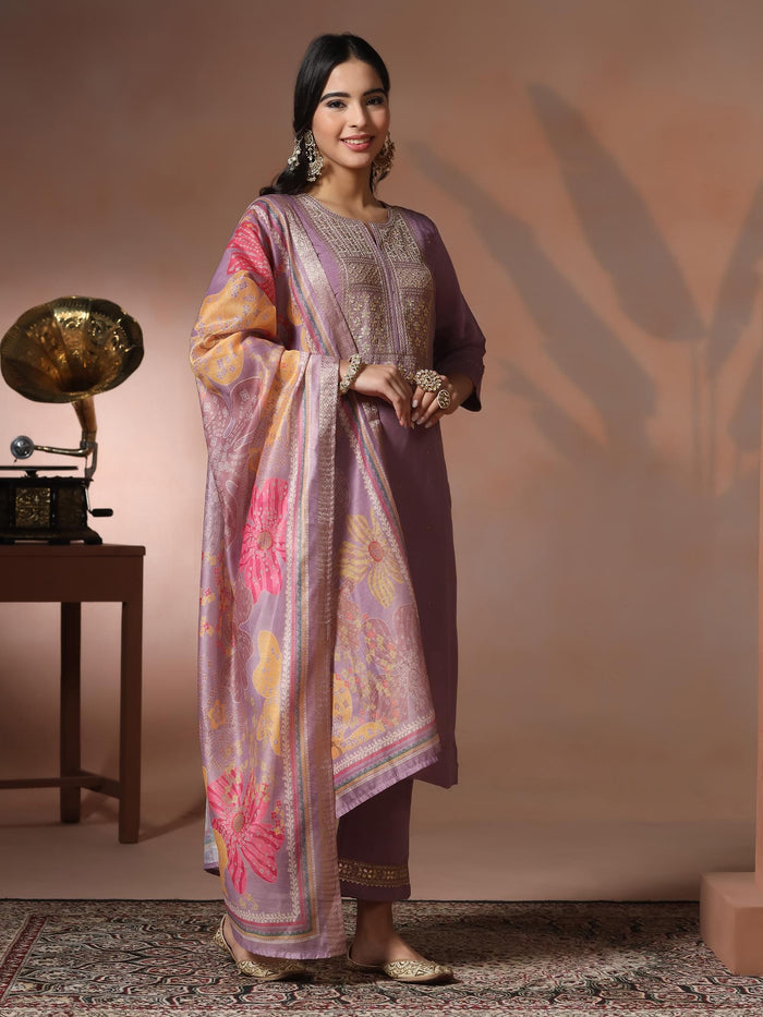 Women Silk Blend Lilac Embroidered Kurta Comfort Pant With Dupatta.