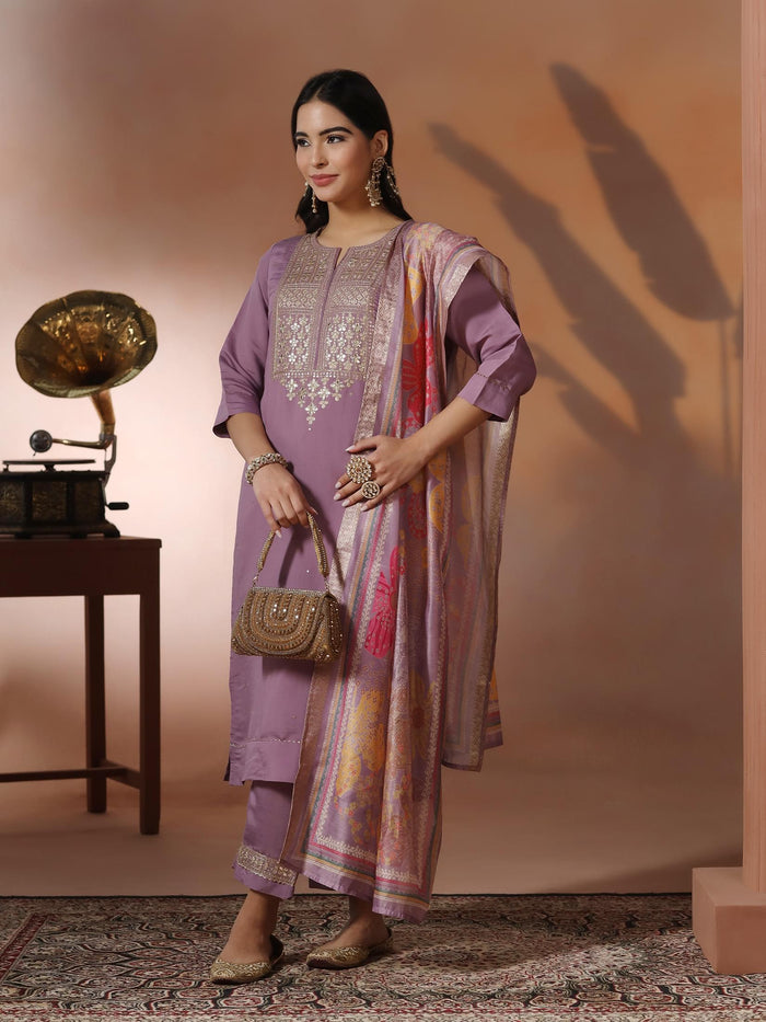 Women Silk Blend Lilac Embroidered Kurta Comfort Pant With Dupatta.