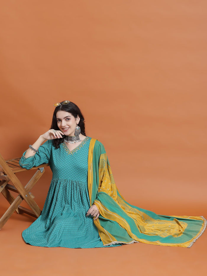 Women Teal Geometric Print Kurta Comfort Pant Dupatta.