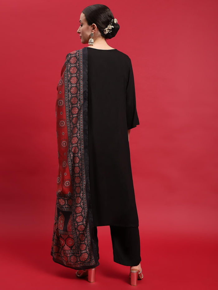 Women Viscose Black Solid Kurta Comfort Pant Dupatta.