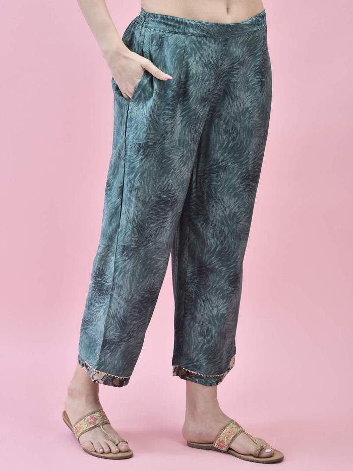 Women Viscose Blue Floral Print Kurta Comfort Pant Dupatta.