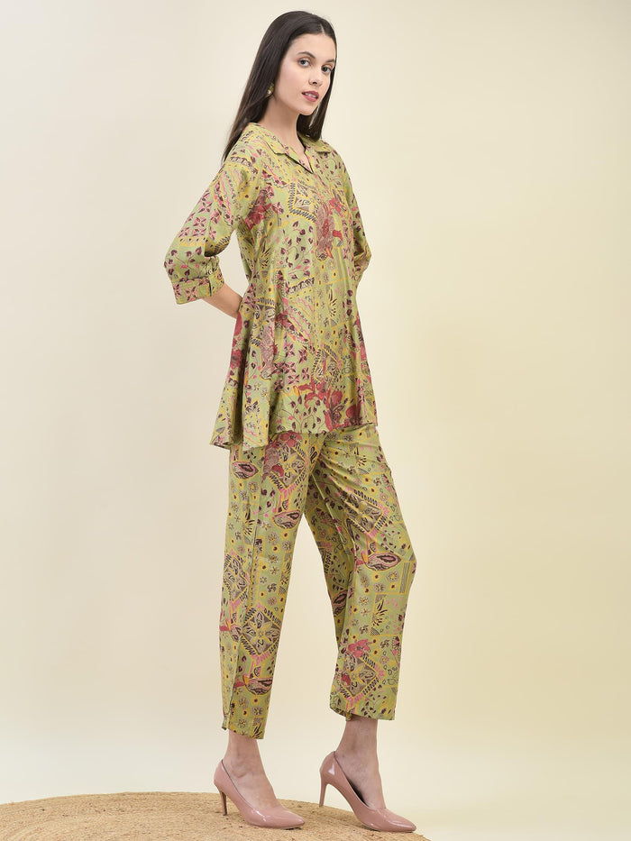 Women Viscose Green Floral Print Co-Ord Set.