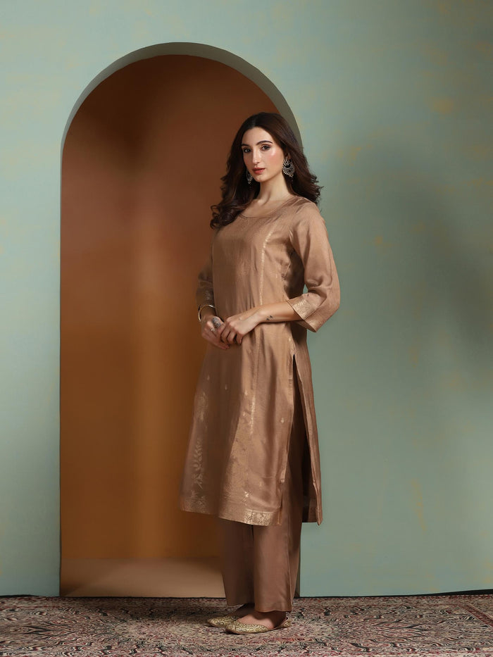 Women Viscose Jacquard Brown Kurta Comfort Pant Dupatta.