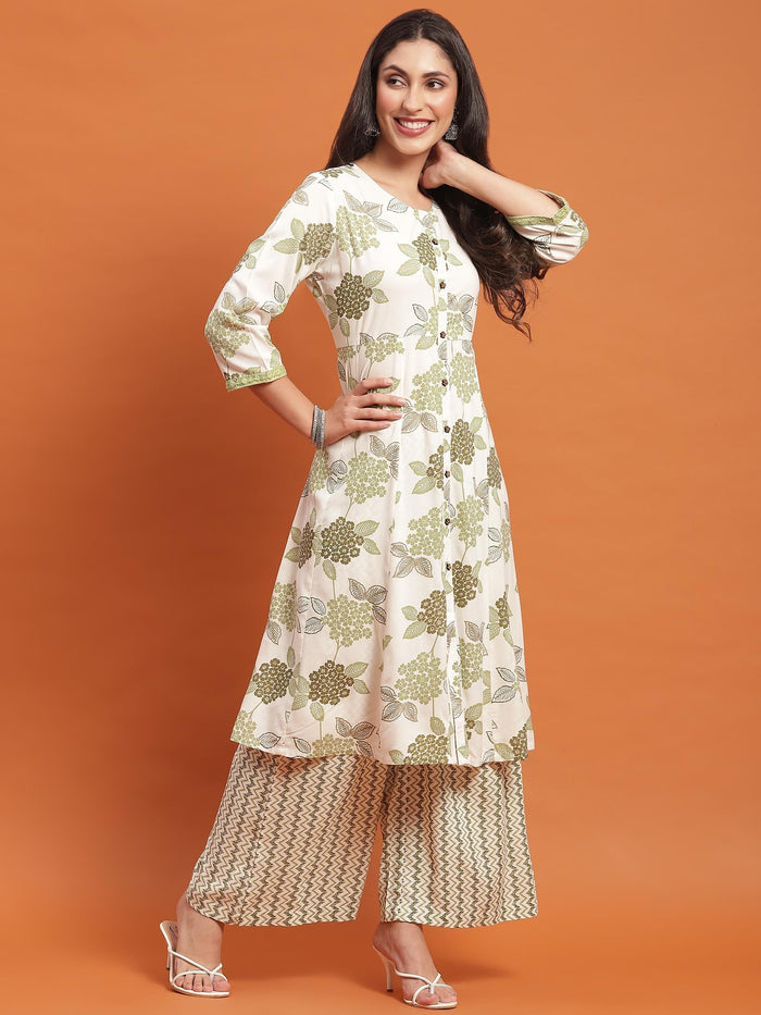 Women White Floral Print Kurta Wide Pant Dupatta.
