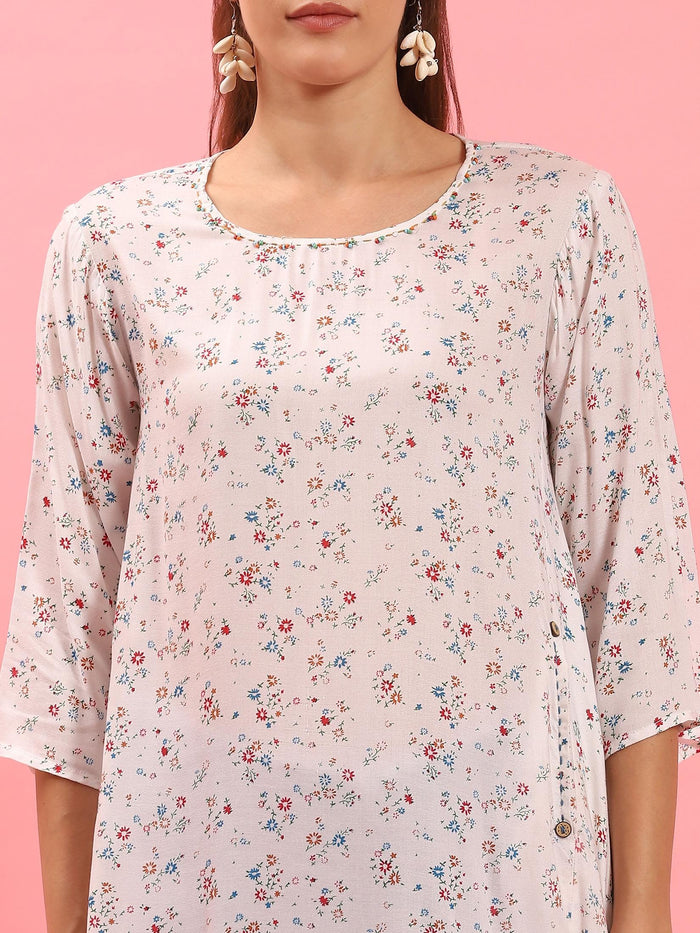 Women White Floral Printed Kurta.