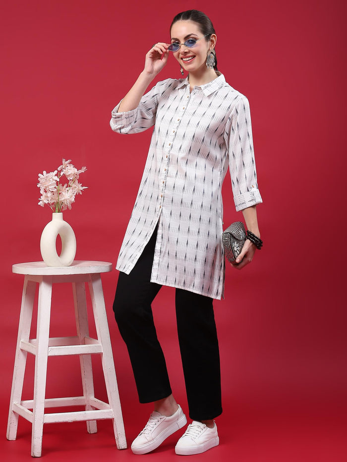 Women White Stripe Printed Kurti.