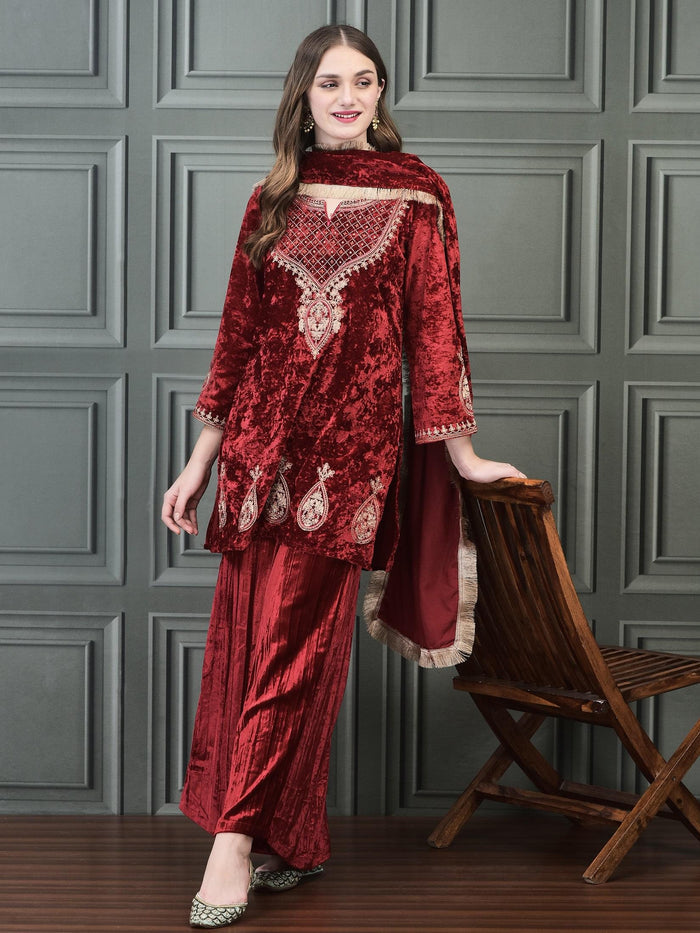 Women Winter Velvet Pink Embroidered Kurta Wide Leg Pant Dupatta.
