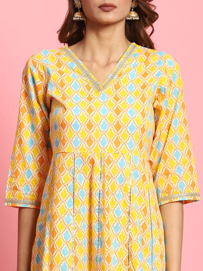 Women Yellow Geometric Printed Kurta Comfort Pant Dupatta.